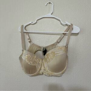 Soma beige gold lace underwire bra 36DD